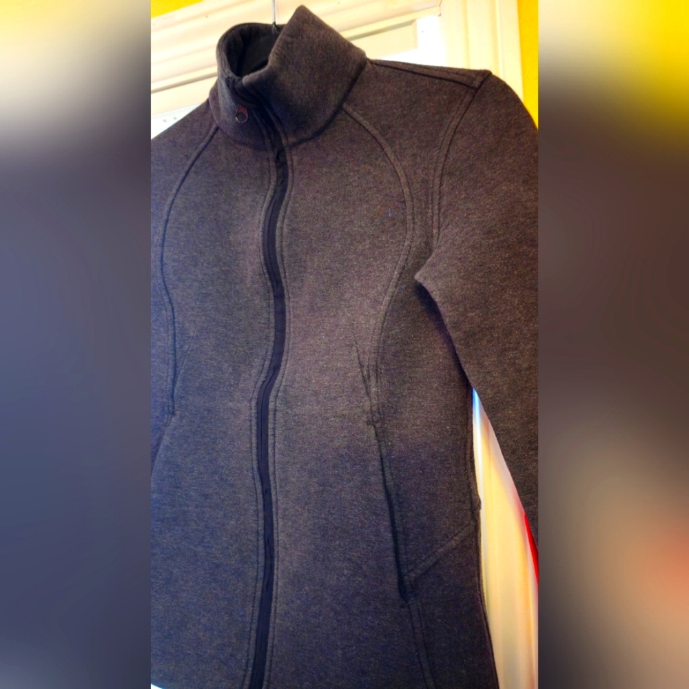 Lululemon Insculpt Jacket - Picture 12 of 15